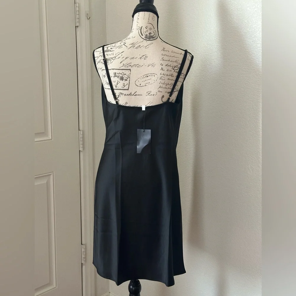 Casual dress - Picture 4 of 6